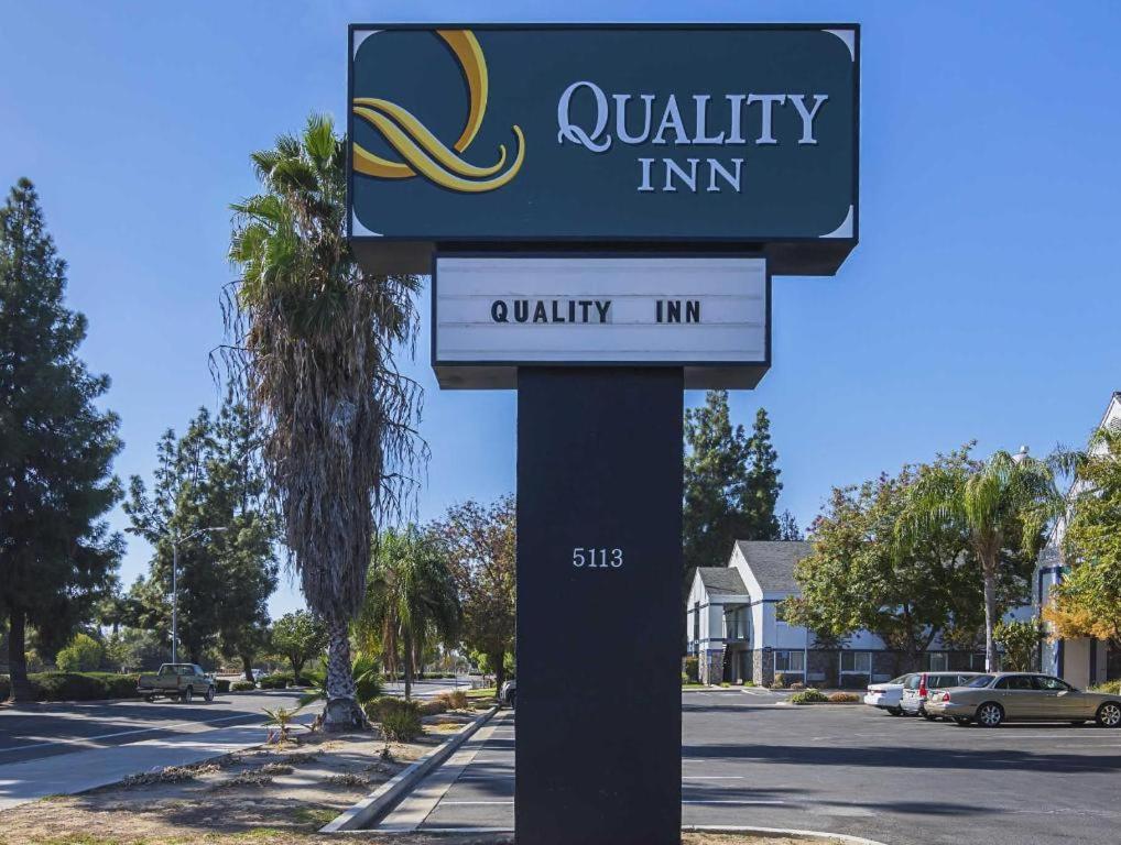 Quality Inn Fresno Yosemite Airport Exterior photo